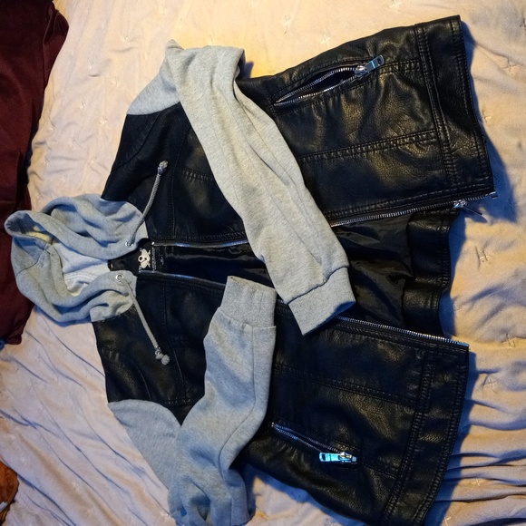 Jacket - Picture 2 of 4